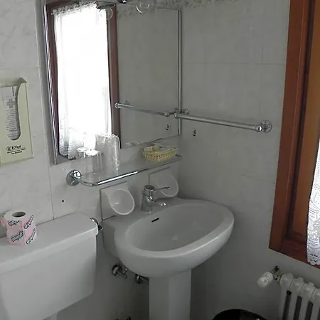 Nuovo Pecetto Hotel 3*