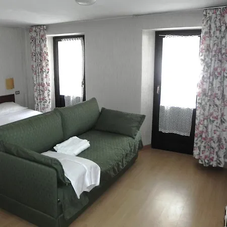 Nuovo Pecetto Hotel 3*